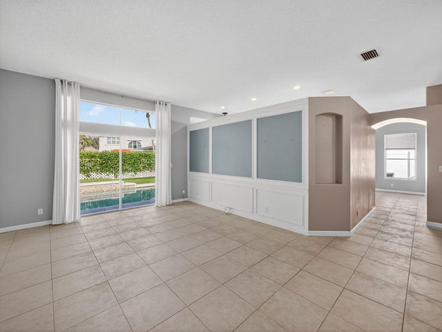 3 of 36 - 6346 Sand Hills Circle, Lake Worth, FL
