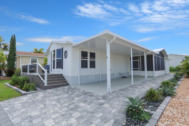3 of 38 - 400 N A1a 117 #117, Jupiter, FL