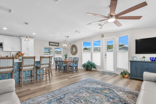 5 of 38 - 400 N A1a 117 #117, Jupiter, FL