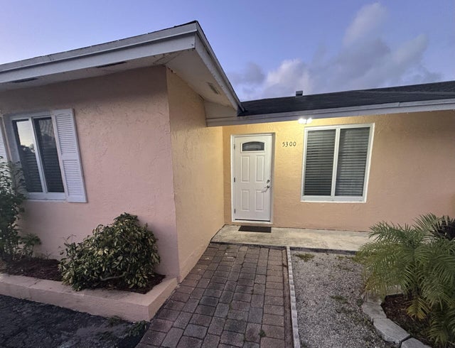 1 of 18 - 5300 Cannon Way, West Palm Beach, FL