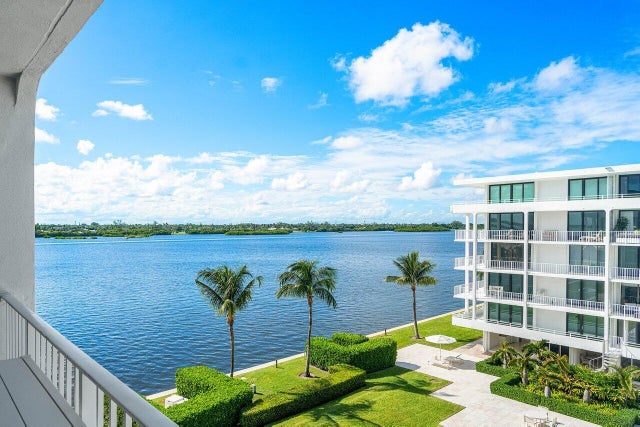 1 of 33 - 2784 S Ocean Boulevard #403s, Palm Beach, FL