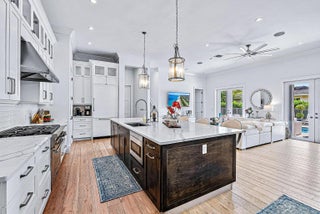 Photo of Listing #RX-11131028