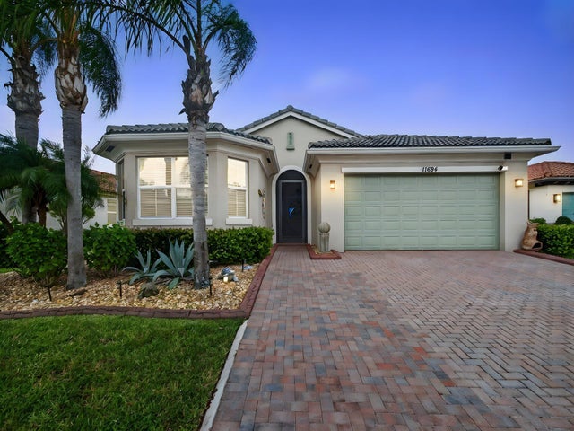 1 of 106 - 11894 Sw Crestwood Circle, Port Saint Lucie, FL