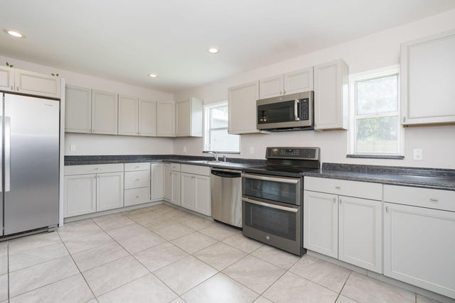 5 of 54 - 2011 N 51st Court, Fort Pierce, FL