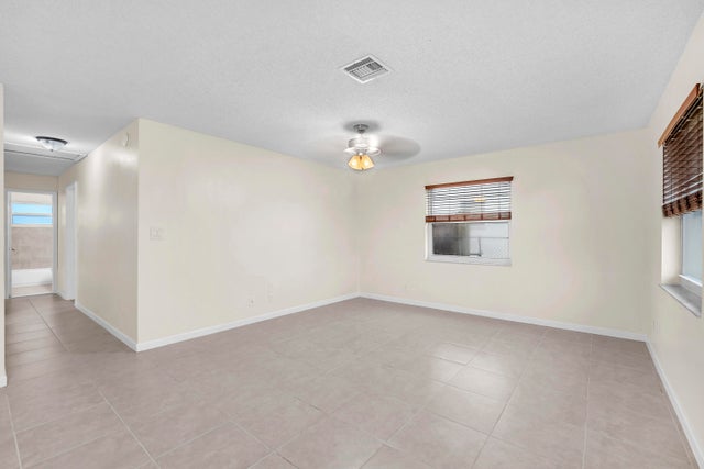 5 of 25 - 3298 Plaza Place, Lake Worth, FL