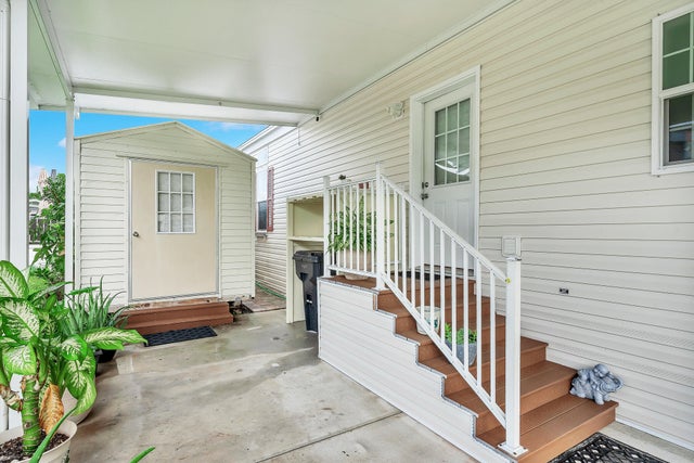 4 of 54 - 124 Plantation Boulevard, Lake Worth, FL