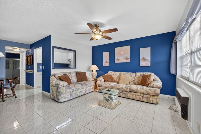 5 of 30 - 176 Windsor H, West Palm Beach, FL