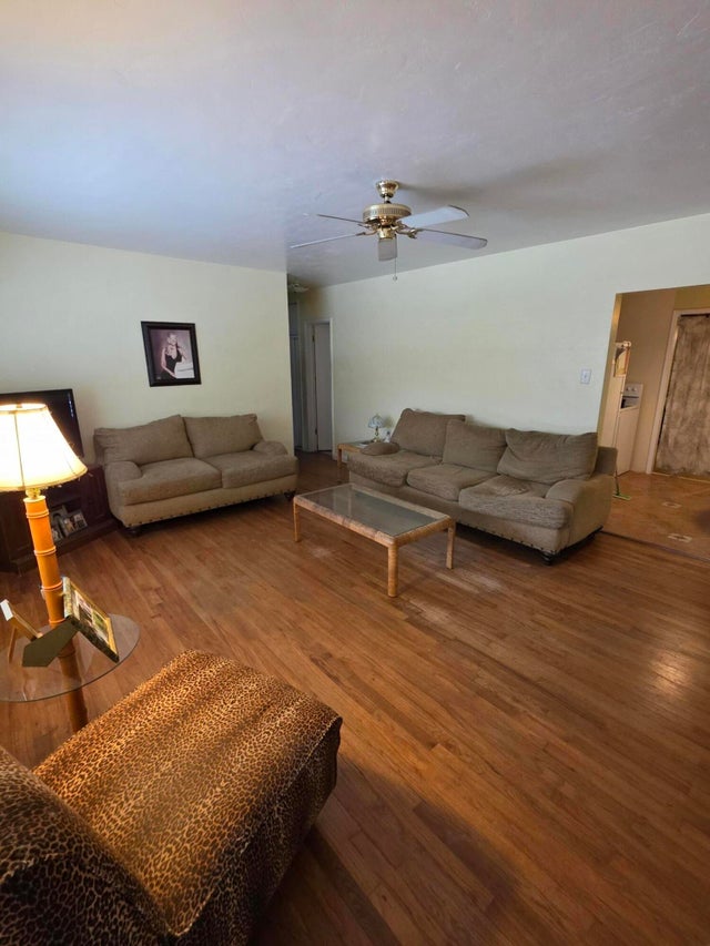 3 of 22 - 136 Evergreen Drive, Lake Park, FL