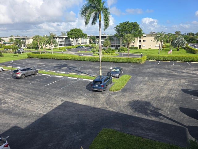 3 of 30 - 2812 Garden Drive S #301, Lake Worth, FL