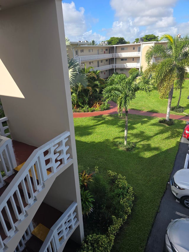 4 of 30 - 2812 Garden Drive S #301, Lake Worth, FL