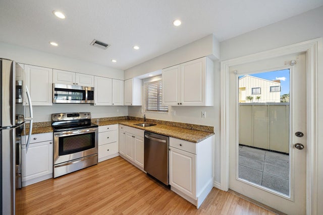 5 of 33 - 6222 Riverwalk Lane #1, Jupiter, FL