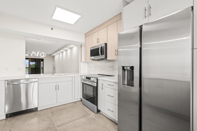 2 of 32 - 14425 Strathmore Lane #505, Delray Beach, FL