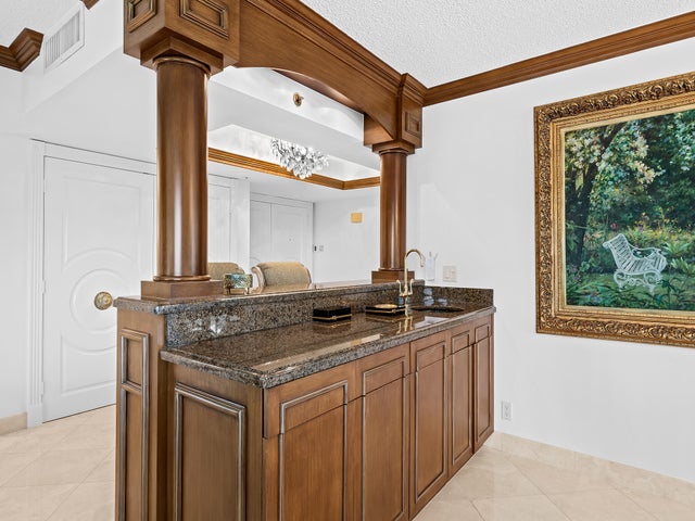 4 of 37 - 901 E Camino Real Drive #4d, Boca Raton, FL