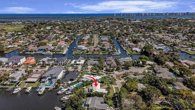 5 of 66 - 701 Waterway Drive, North Palm Beach, FL