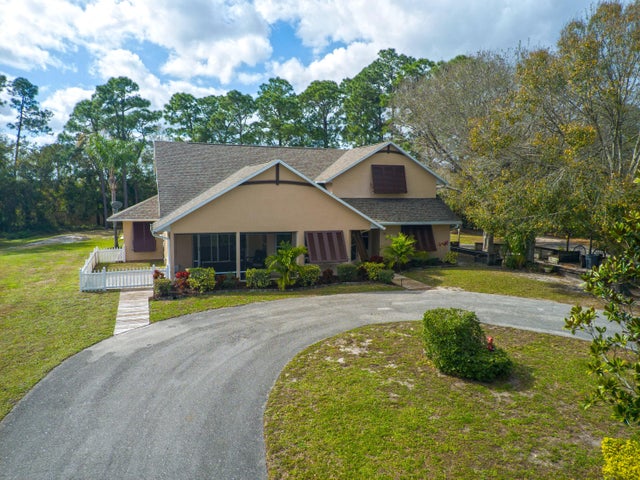 2 of 47 - 505 Wright Circle, Vero Beach, FL