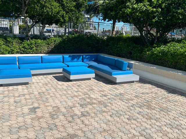 4 of 43 - 300 S Australian Avenue #1219, West Palm Beach, FL
