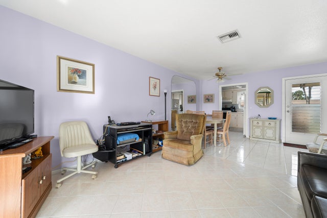 5 of 26 - 2955 W Crosley Drive #j, West Palm Beach, FL