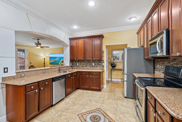 4 of 36 - 565 Sw Halden Avenue, Port Saint Lucie, FL