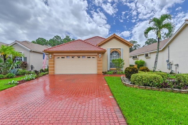 2 of 37 - 653 Sw Munjack Cove, Port Saint Lucie, FL