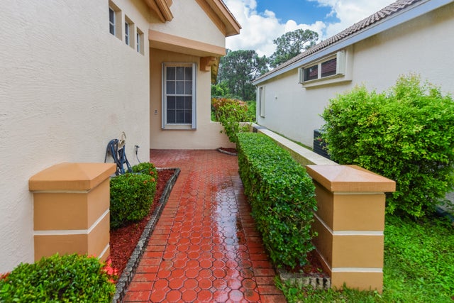 3 of 37 - 653 Sw Munjack Cove, Port Saint Lucie, FL