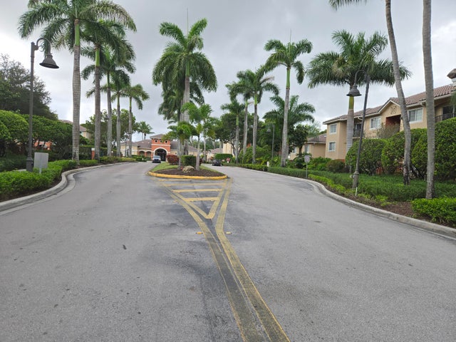 1 of 11 - 4179 N Haverhill Road #606, West Palm Beach, FL