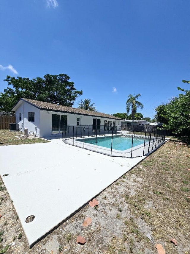3 of 3 - 6952 Tradewind Way, Lake Worth, FL