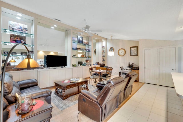 3 of 14 - 10102 Chapman Oak Court, Palm Beach Gardens, FL
