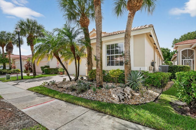 4 of 91 - 2325 Sapphire Circle, West Palm Beach, FL