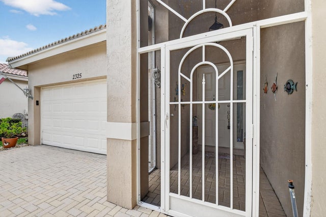 5 of 91 - 2325 Sapphire Circle, West Palm Beach, FL