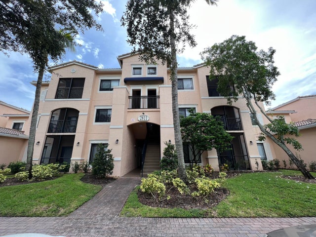 1 of 11 - 2811 Grande Parkway #105, Palm Beach Gardens, FL