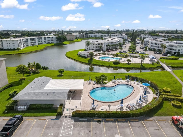 1 of 11 - 239 Windsor K, West Palm Beach, FL