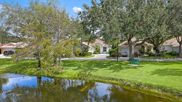 2 of 32 - 156 Hampton Place, Jupiter, FL