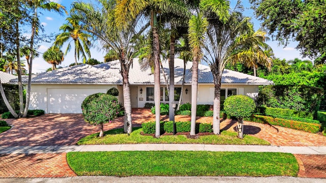 2 of 46 - 933 Sw Mulberry Way, Boca Raton, FL