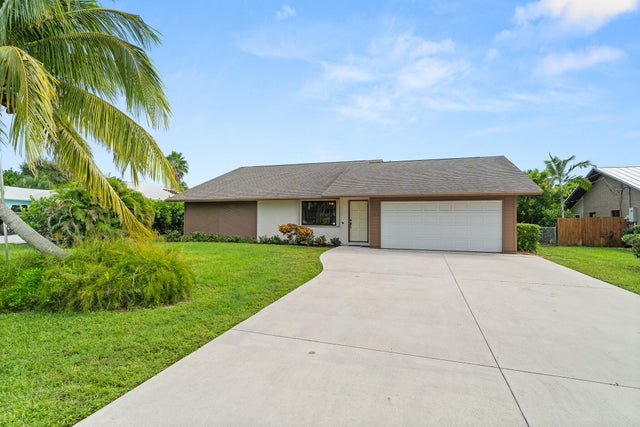 1 of 35 - 4726 Se Manatee Terrace, Stuart, FL