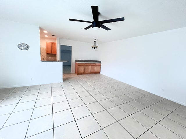 1 of 10 - 22 Crossings Circle #d, Boynton Beach, FL
