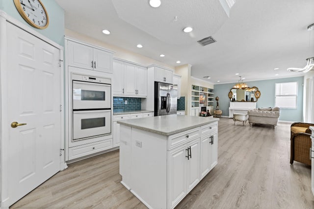 3 of 42 - 2503 Glendale Drive, Royal Palm Beach, FL