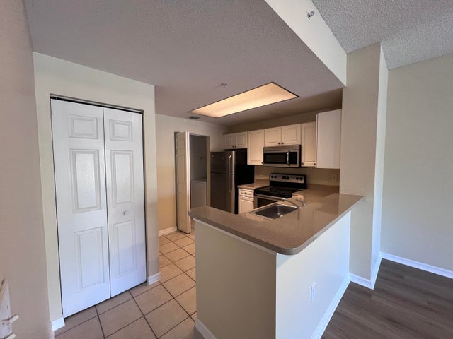 4 of 11 - 2808 Amalei Drive #101, Palm Beach Gardens, FL