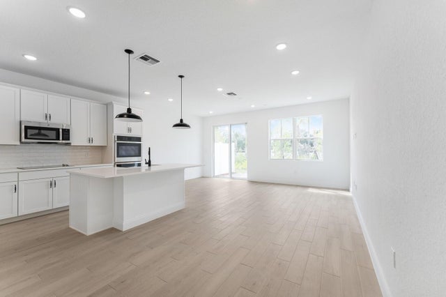 5 of 28 - 165 Se Birch Terrace #0842, Stuart, FL