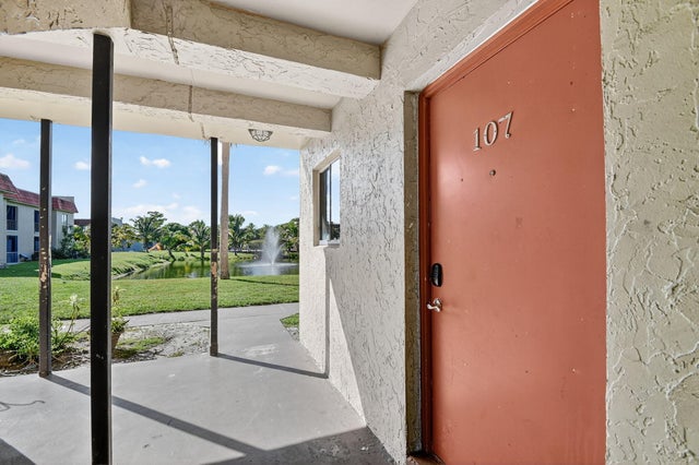 6100 Forest Hill Boulevard #107, West Palm Beach
