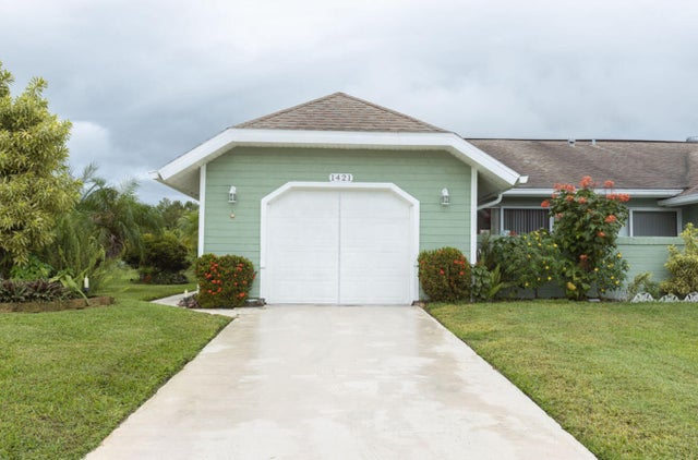1421 Se Larkwood Circle, Port Saint Lucie