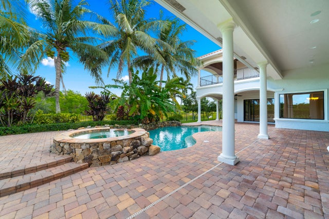2 of 72 - 174 Se Strada Tione, Port Saint Lucie, FL