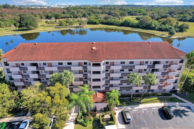 3 of 43 - 2766 Carambola Circle S #405, Coconut Creek, FL