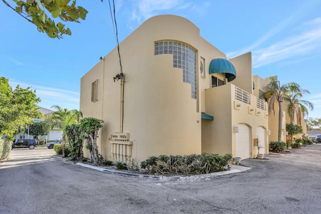 1 of 49 - 3213 Ne 16th Street #112, Pompano Beach, FL