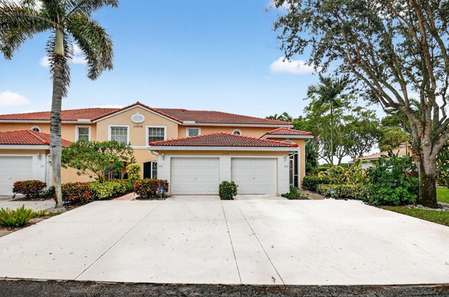 1 of 90 - 12528 Crystal Pointe Drive #202, Boynton Beach, FL