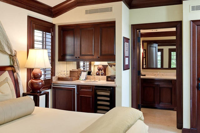 4 of 39 - 301 Australian Avenue #306, Palm Beach, FL