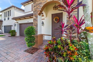 Photo of Listing #RX-11131495