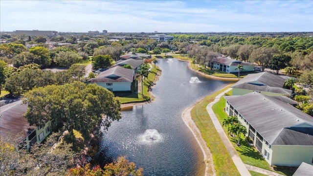1 of 40 - 701 Sabal Ridge Circle #f, Palm Beach Gardens, FL