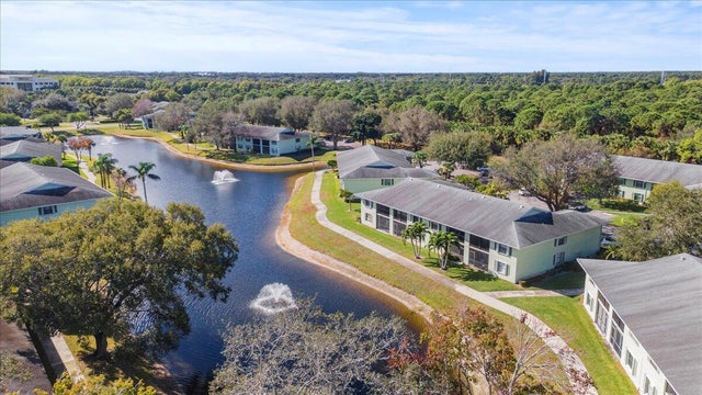 2 of 40 - 701 Sabal Ridge Circle #f, Palm Beach Gardens, FL