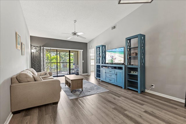 3 of 40 - 701 Sabal Ridge Circle #f, Palm Beach Gardens, FL