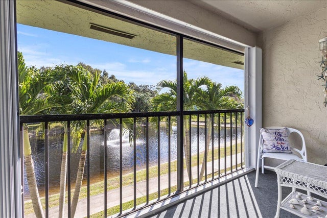 5 of 40 - 701 Sabal Ridge Circle #f, Palm Beach Gardens, FL